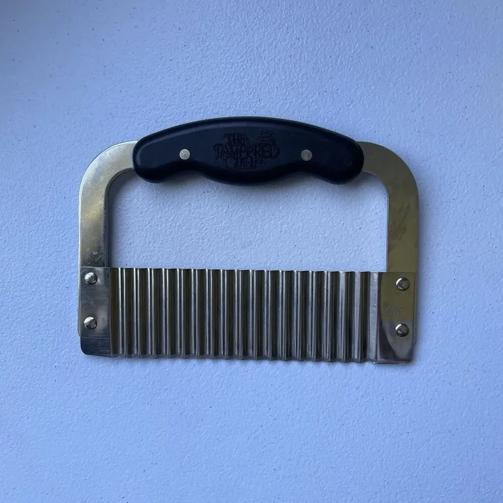 Pampered Chef Vintage Crinkle Cutter Stainless Steel Black Handle Food Slicer